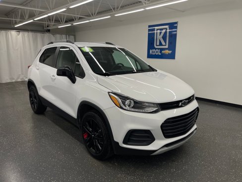 Used 2022 Chevrolet Trax LT w/ Redline Edition image 1