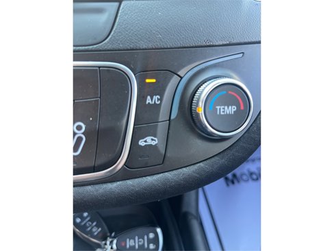 Used 2017 Chevrolet Malibu LT w/ Driver Confidence Package image 33