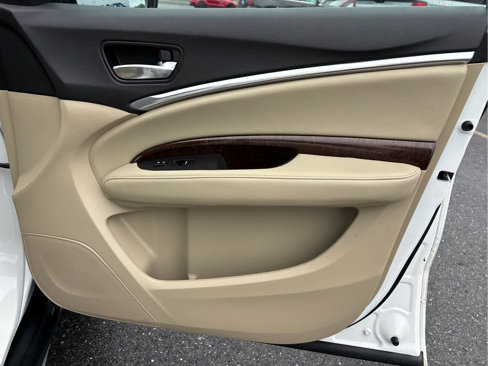 Used 2018 Acura MDX SH-AWD image 26