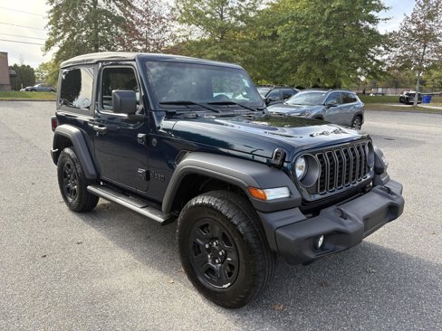 Used 2025 Jeep Wrangler Sport image 1