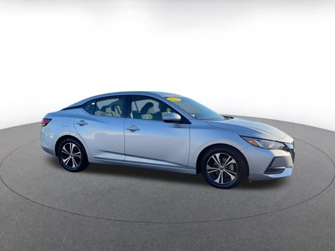 Used 2021 Nissan Sentra SV image 2