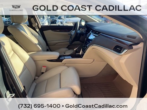 Used 2013 Cadillac XTS Premium image 7