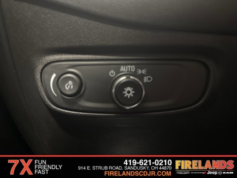Used 2023 Chevrolet Equinox LT image 17