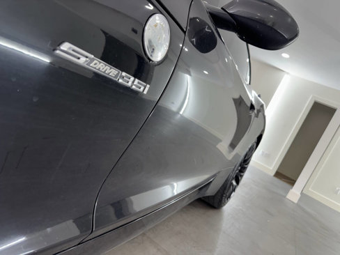 Used 2011 BMW Z4 sDrive35i image 10