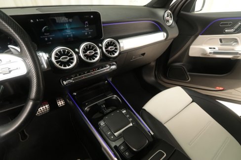 Used 2021 Mercedes-Benz GLB 35 AMG 4MATIC image 48