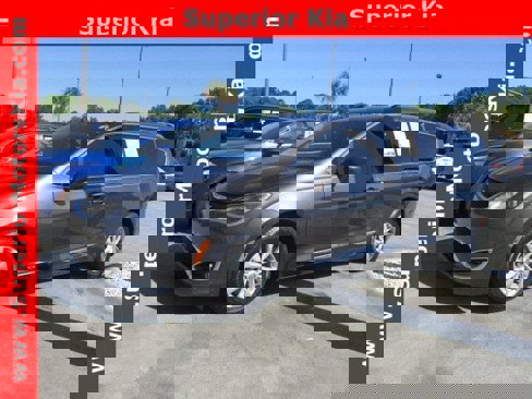 Used 2018 Chrysler Pacifica Touring-L image 1