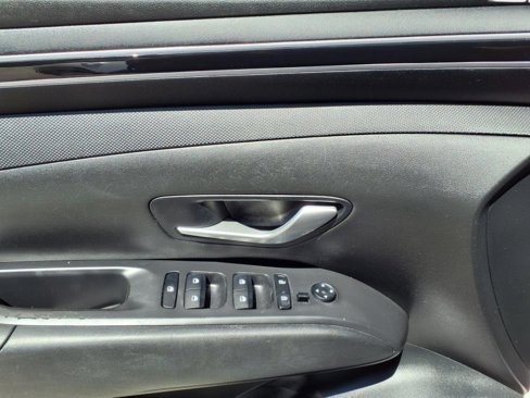Used 2022 Hyundai Tucson SEL image 18