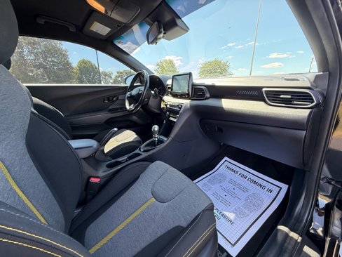 Used 2021 Hyundai Veloster Turbo R-Spec image 9