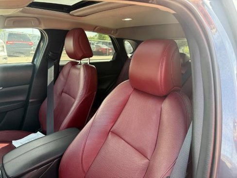 Used 2024 MAZDA CX-30 AWD 2.5 S w/ Preferred Package image 11