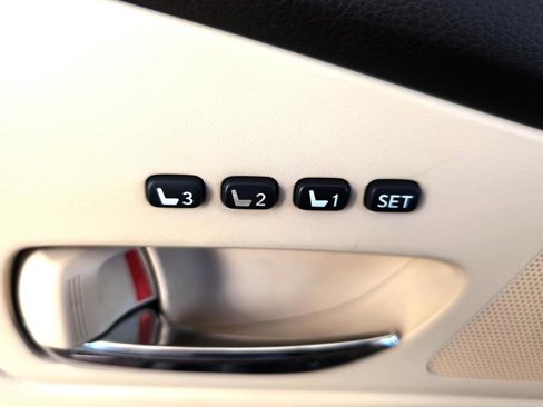 Used 2013 Lexus RX 450h FWD image 26