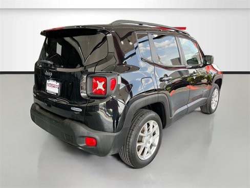Used 2022 Jeep Renegade Latitude w/ Convenience Group image 7
