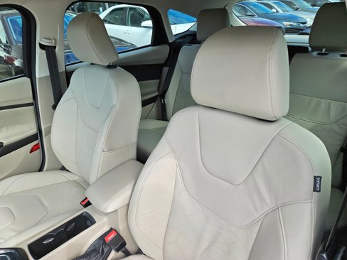 Used 2015 Ford Focus Electric Hatchback w/ Exterior Protection Package image 17