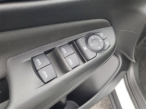 New 2025 Buick Envista Preferred w/ Advanced Safety Package image 9
