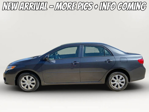 Used 2010 Toyota Corolla LE image 2