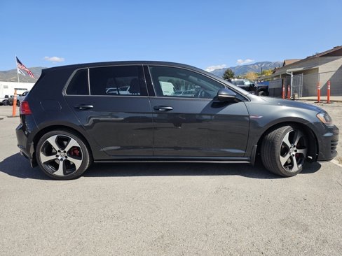 Used 2017 Volkswagen GTI SE image 23