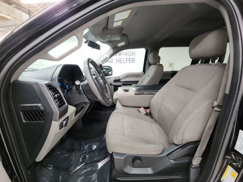 Used 2017 Ford F150 XLT image 12