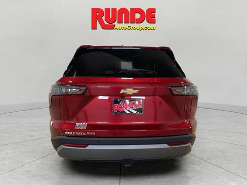 Used 2025 Chevrolet Equinox LT w/ Safety and Technology Package image 4