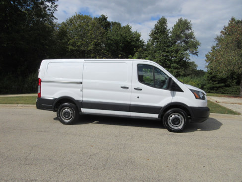 Used 2017 Ford Transit 250 130 Low Roof image 4