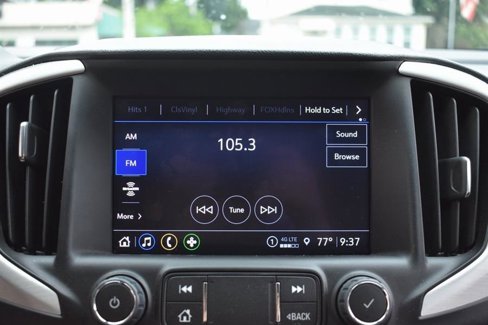 Used 2024 GMC Terrain SLT image 16