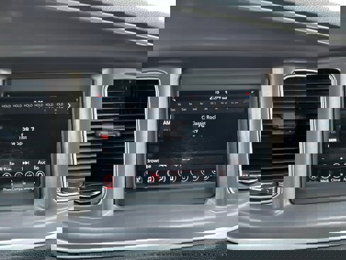 Used 2022 Dodge Charger SXT image 29