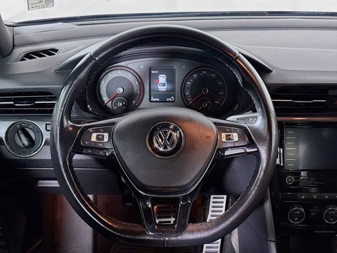 Certified 2021 Volkswagen Passat 2.0T R-Line image 14