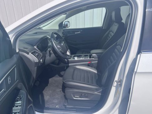 Used 2023 Ford Edge SEL w/ Convenience Package image 11