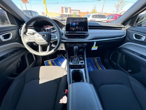 New 2025 Jeep Compass Sport image 13