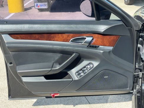 Used 2010 Porsche Panamera Turbo image 12