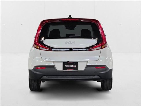 Used 2022 Kia Soul S image 7