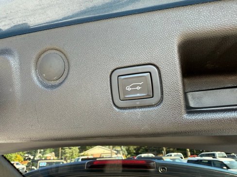 Used 2024 Chevrolet Equinox RS image 33