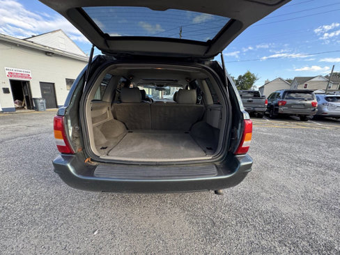 Used 2004 Jeep Grand Cherokee Limited w/ Cold Weather Group image 60