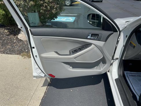 Used 2011 Kia Optima EX image 12