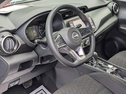 Certified 2023 Nissan Kicks SV image 10