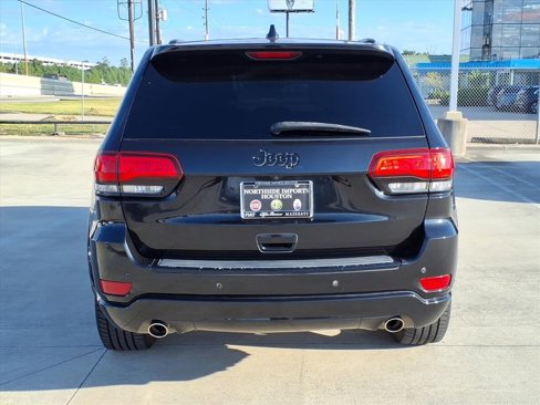 Used 2015 Jeep Grand Cherokee Altitude image 12