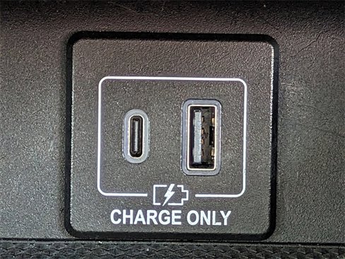 Used 2019 Nissan Pathfinder S image 22