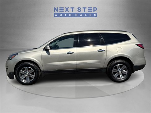 Used 2016 Chevrolet Traverse LT image 4