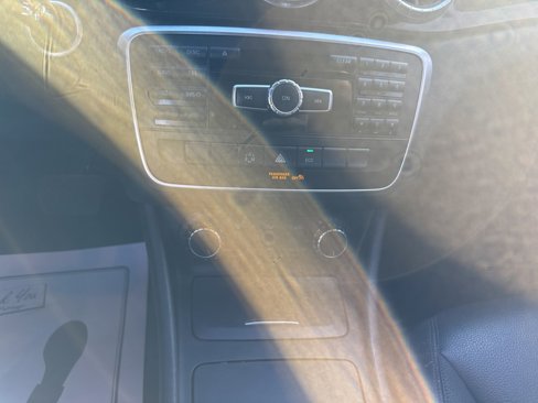 Used 2014 Mercedes-Benz CLA 250 image 11