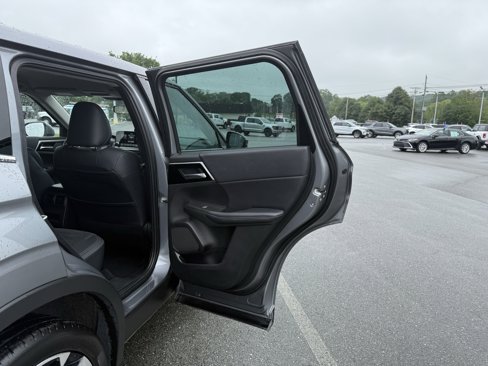 Used 2023 Mitsubishi Outlander SE image 34