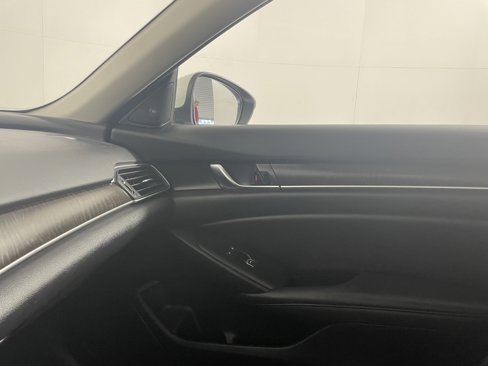 Used 2020 Honda Accord EX-L image 12