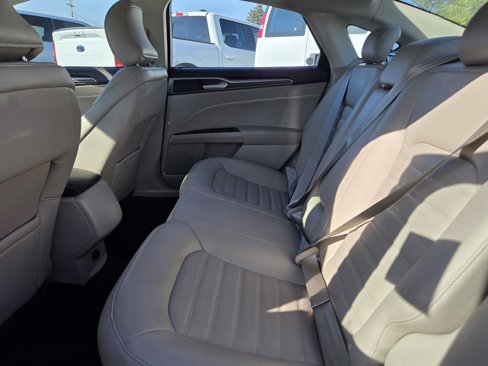 Used 2017 Ford Fusion SE image 27