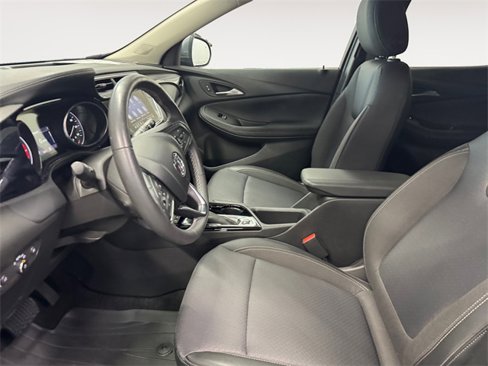Used 2022 Buick Encore GX Select w/ Sport Touring Package image 6