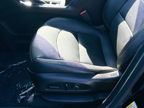 Used 2020 Chevrolet Equinox LT w/ Midnight Edition image 19