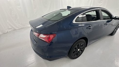 Used 2020 Chevrolet Malibu LT image 3