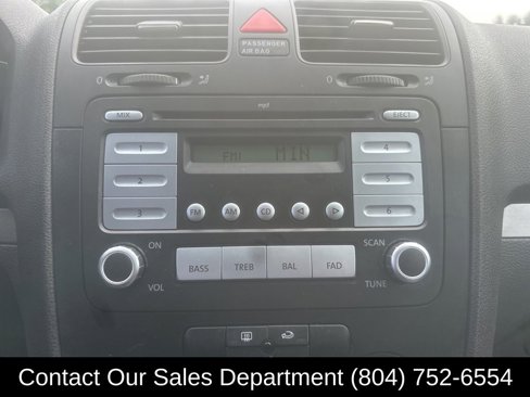 Used 2008 Volkswagen Rabbit S image 16