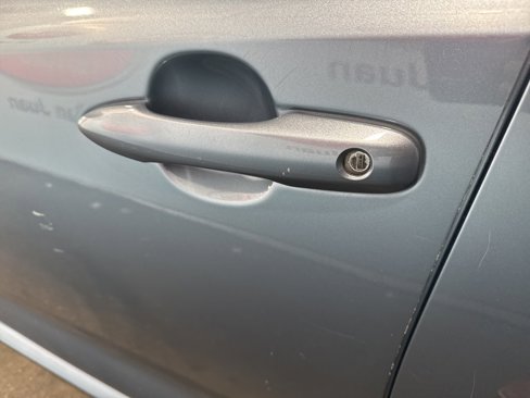 Used 2021 Toyota Corolla L image 13