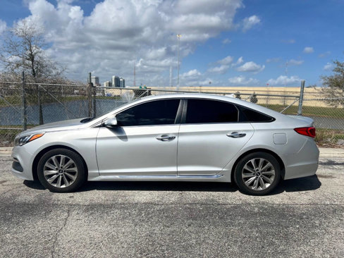 Used 2017 Hyundai Sonata Sport w/ Value Edition Package 02 image 10