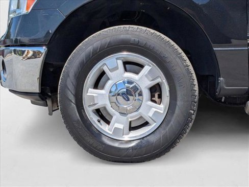 Used 2013 Ford F150 XLT w/ Mid Equipment Group image 19