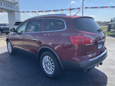 Used 2010 Buick Enclave CXL image 3