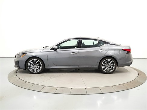 Used 2023 Nissan Altima 2.5 SL image 5