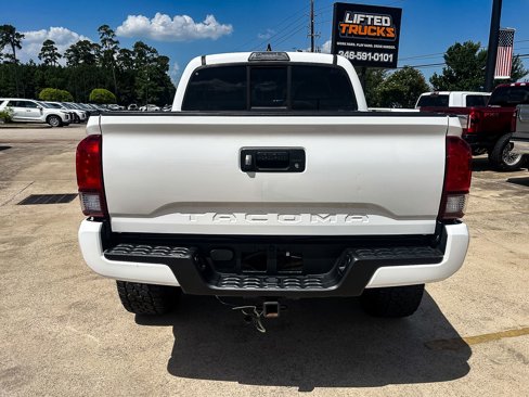 Used 2019 Toyota Tacoma SR image 7